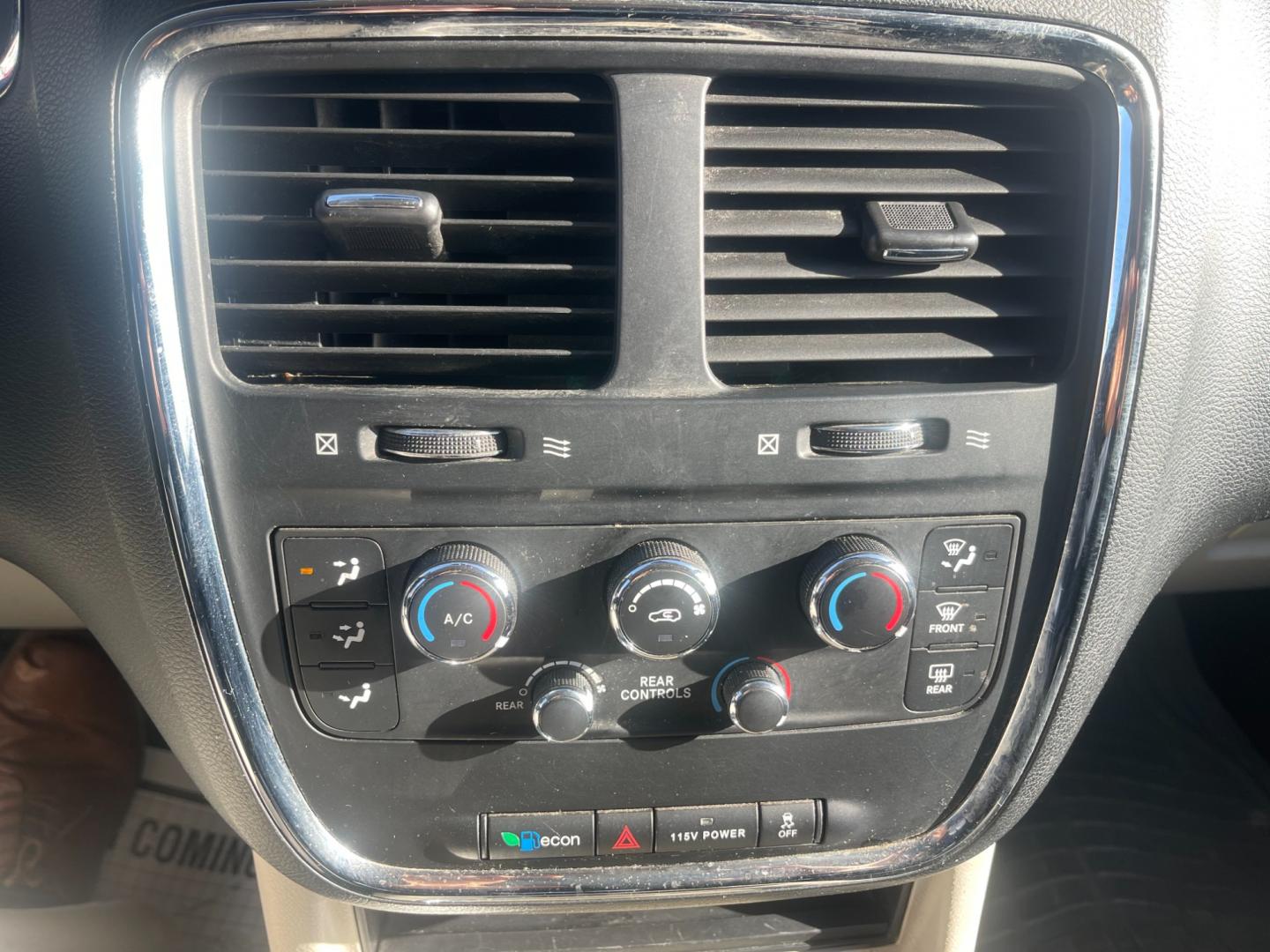 2014 Gray /Black Dodge Grand Caravan SXT (2C4RDGCG9ER) with an 3.6L V6 DOHC 24V FFV engine, 6 Speed Automatic transmission, located at 547 E. Main St., Orwell, OH, 44076, (440) 437-5893, 41.535435, -80.847855 - This 2014 Dodge Grand Caravan SXT is equipped with a rear entertainment system and STOW N GO seating, allowing for easy storage and flexibility. It also features a back-up camera, providing added convenience and safety when parking or reversing. With its versatile seating and entertainment options, - Photo#26